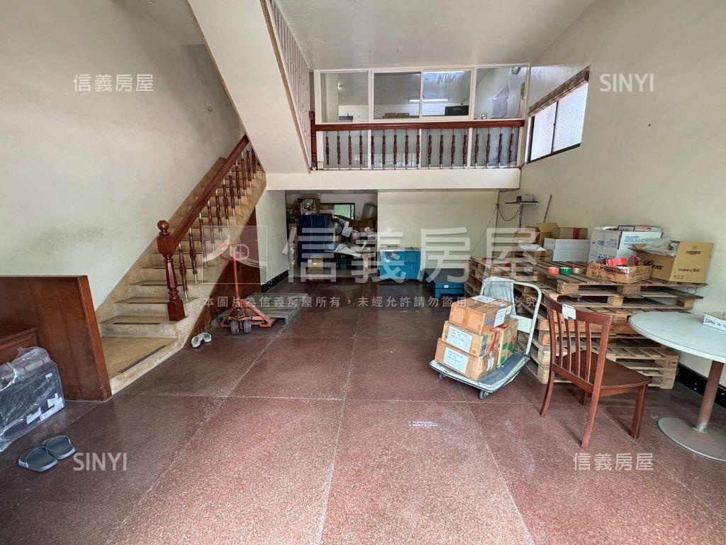 稀有中科大地坪邊間店墅房屋室內格局與周邊環境