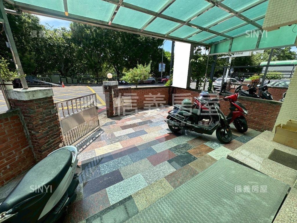 稀有中科大地坪邊間店墅房屋室內格局與周邊環境