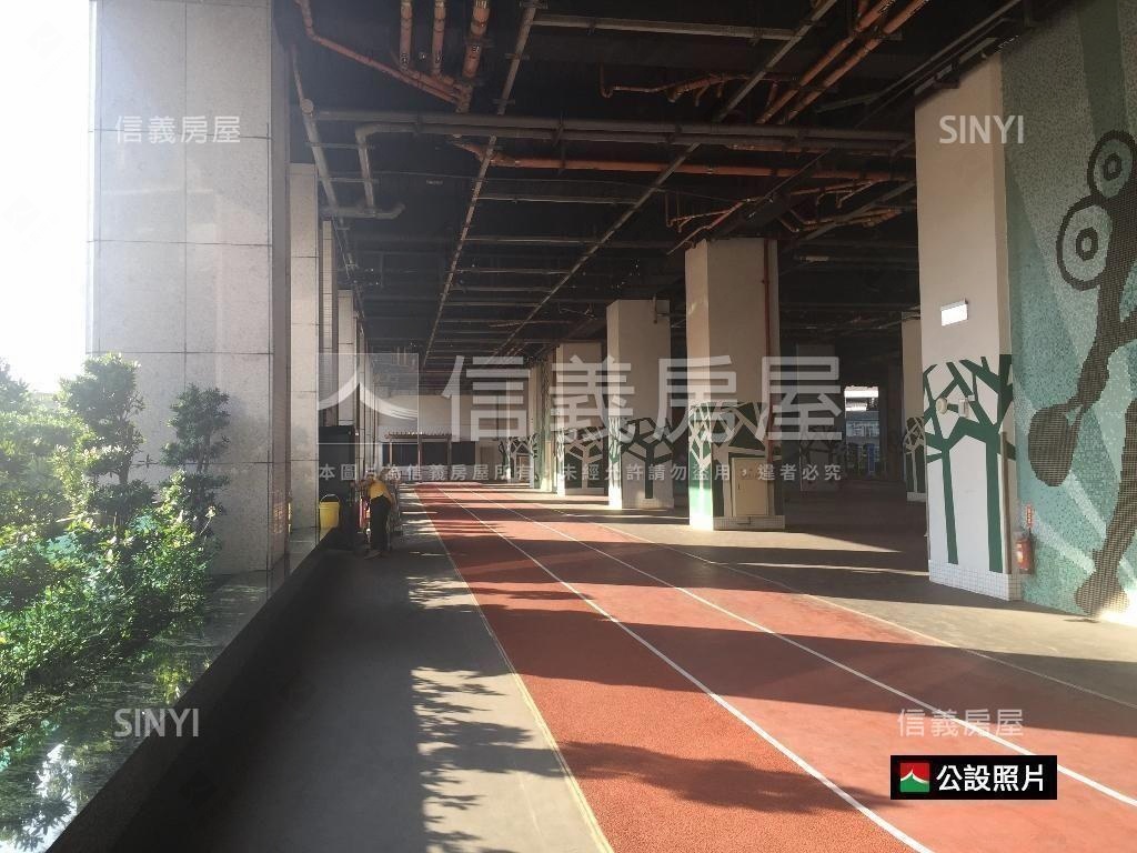 新巨蛋精緻美屋房屋室內格局與周邊環境