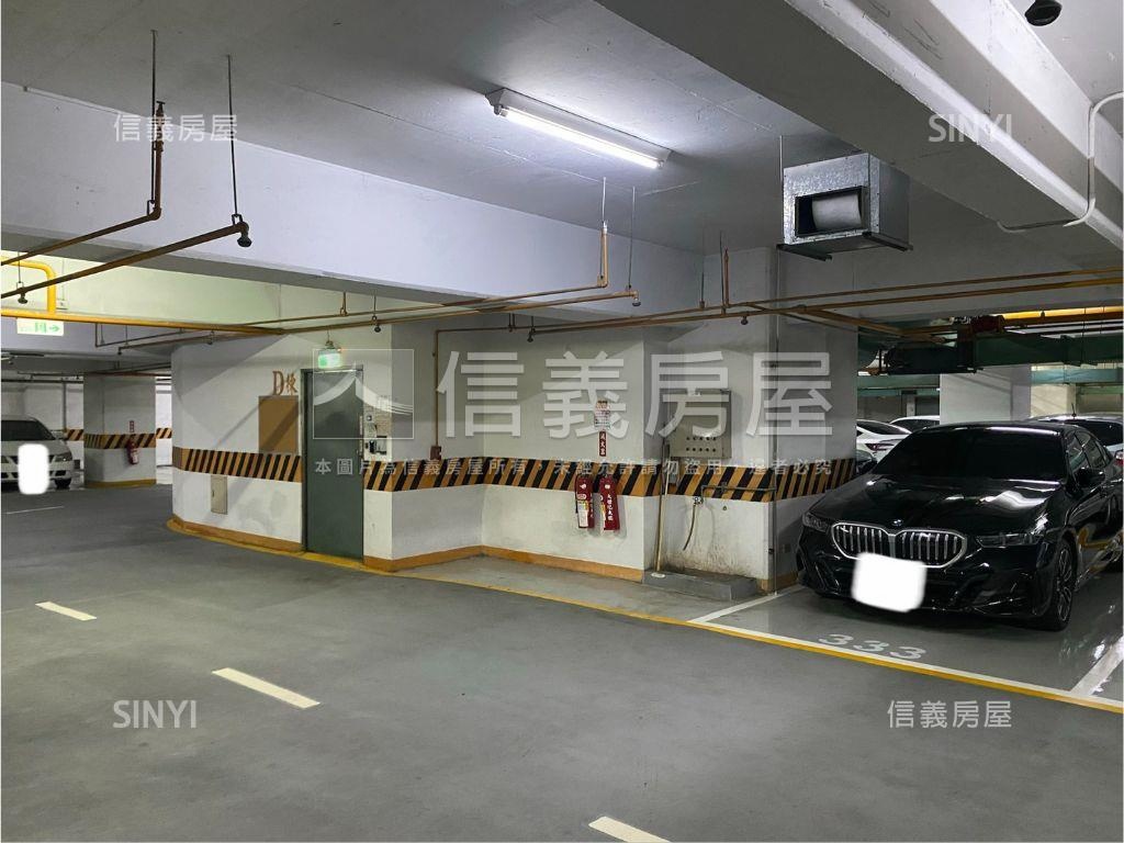 府都大世紀平面車位房屋室內格局與周邊環境