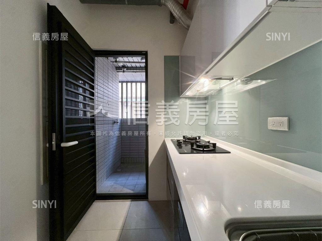 中正富貴★車站生活圈兩房房屋室內格局與周邊環境