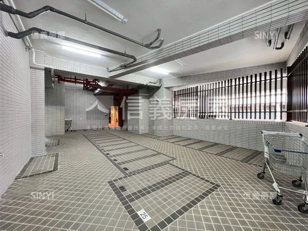 中正富貴★車站生活圈兩房房屋室內格局與周邊環境