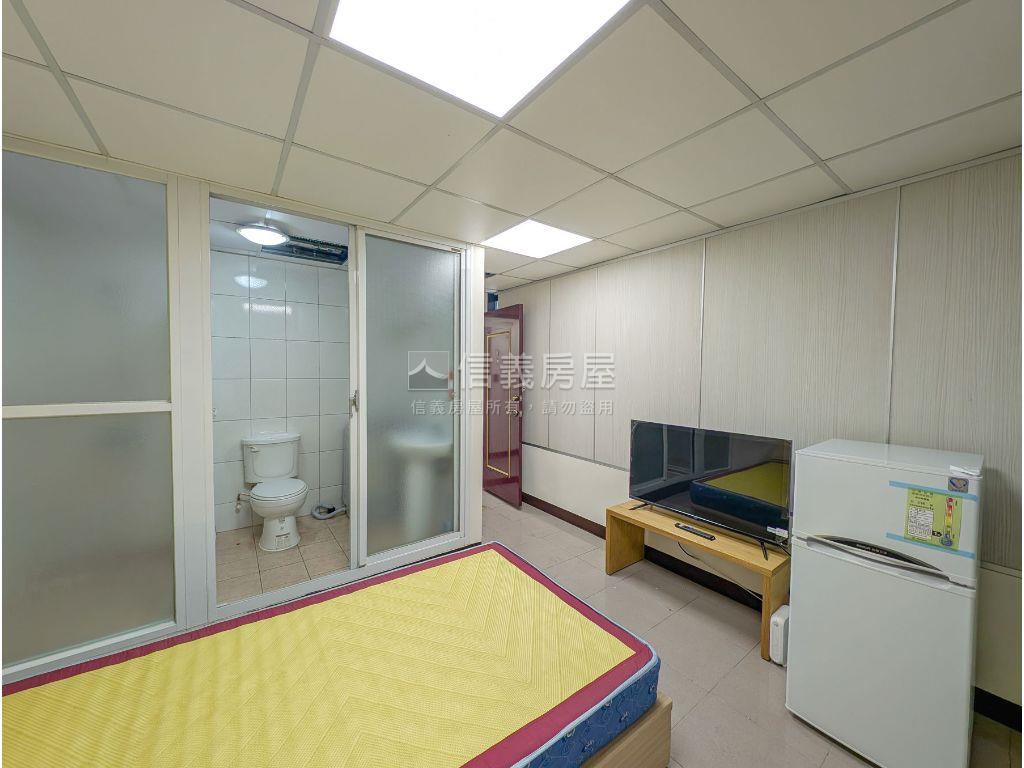 汐止康寧街一層一戶六套房房屋室內格局與周邊環境