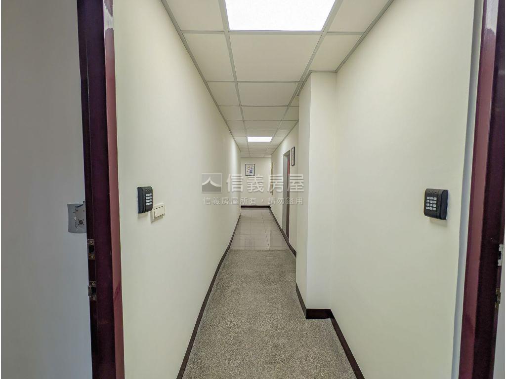 汐止康寧街一層一戶六套房房屋室內格局與周邊環境