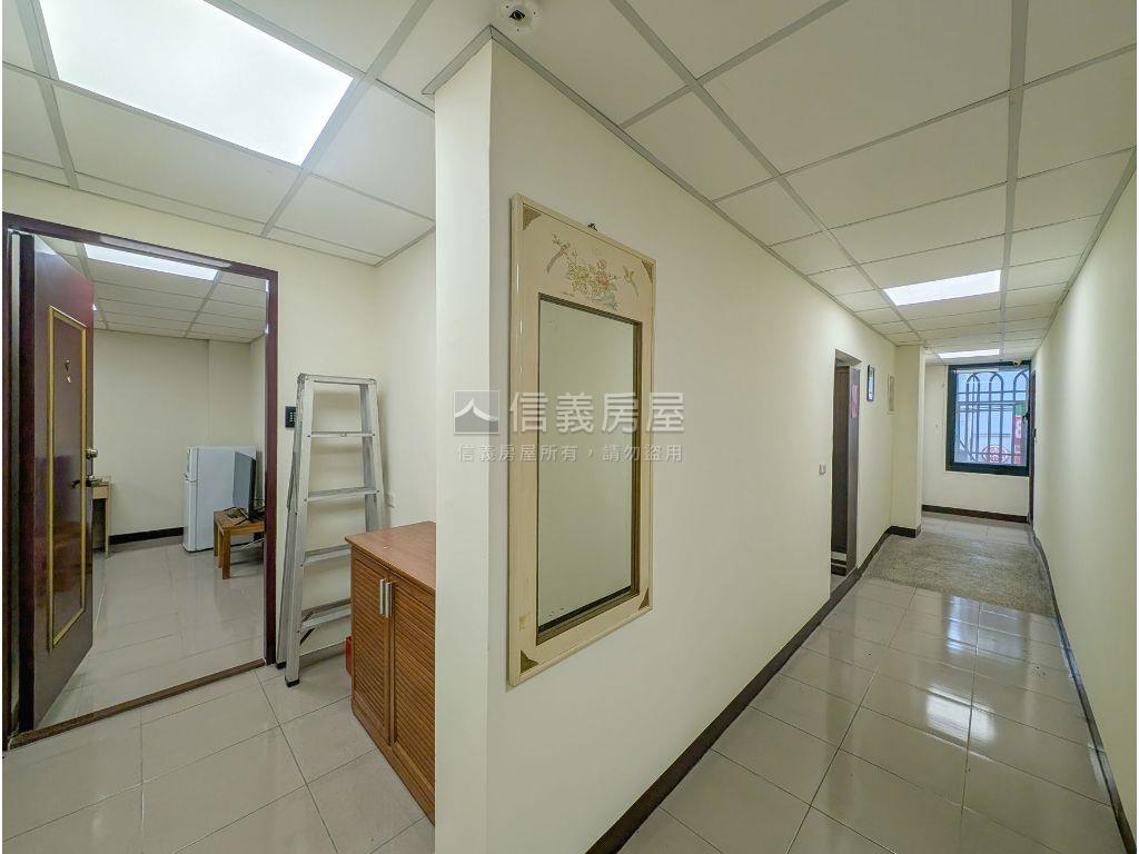 汐止康寧街一層一戶六套房房屋室內格局與周邊環境