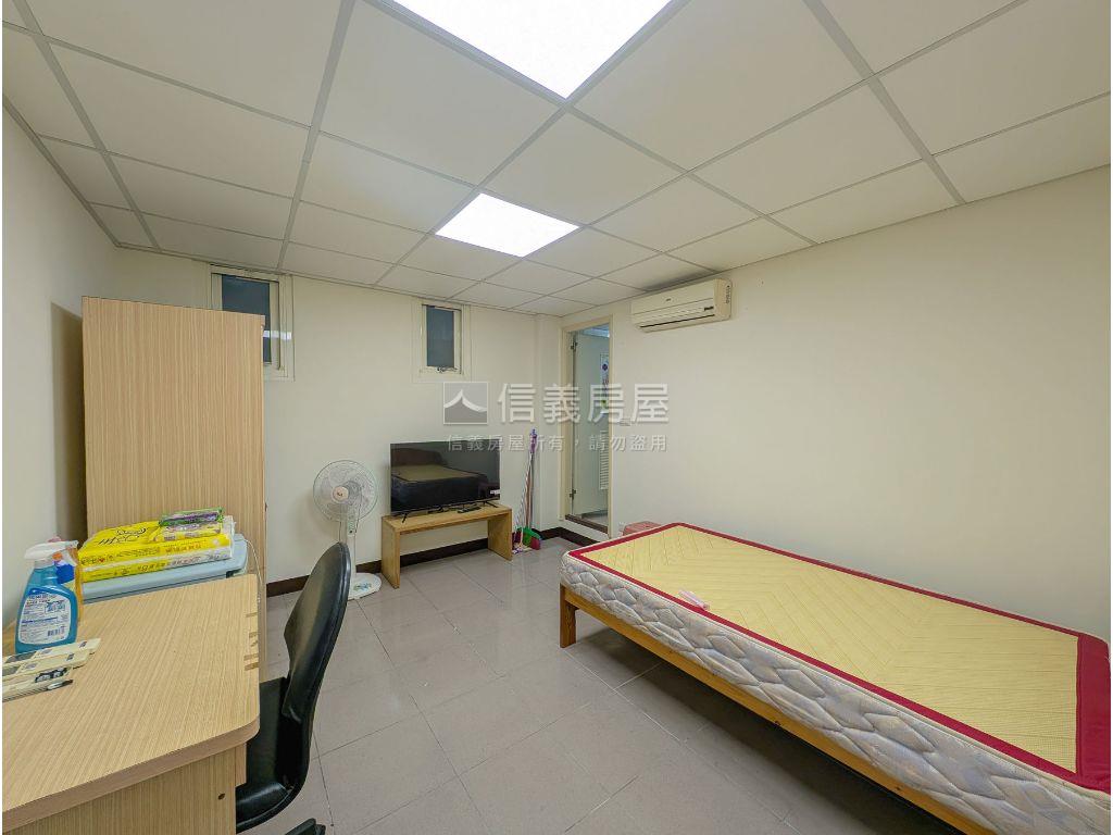 汐止康寧街一層一戶六套房房屋室內格局與周邊環境