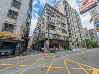 汐止康寧街一層一戶六套房