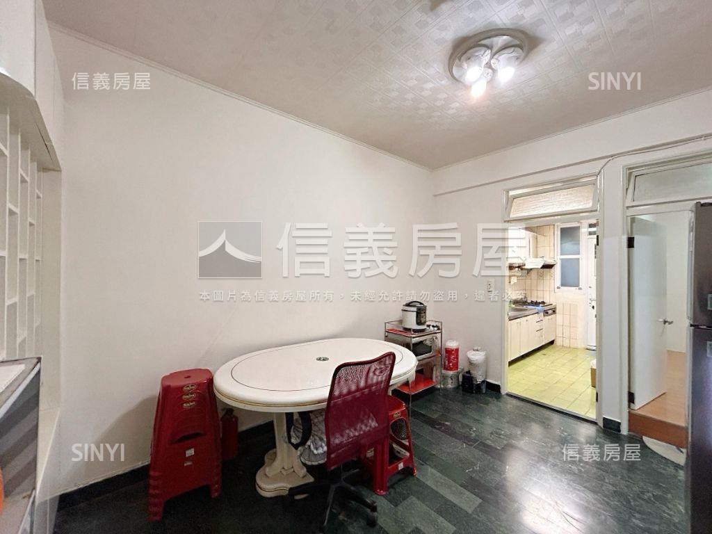 專任永安捷運三房房屋室內格局與周邊環境