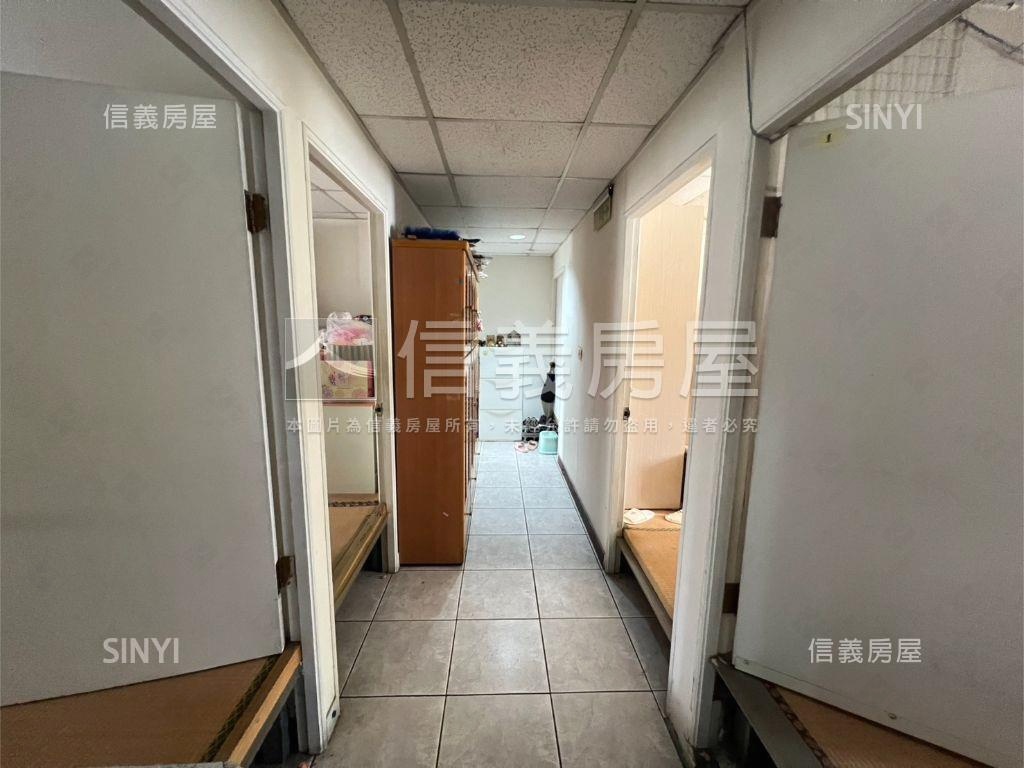 東門面金華校園頂加公寓房屋室內格局與周邊環境
