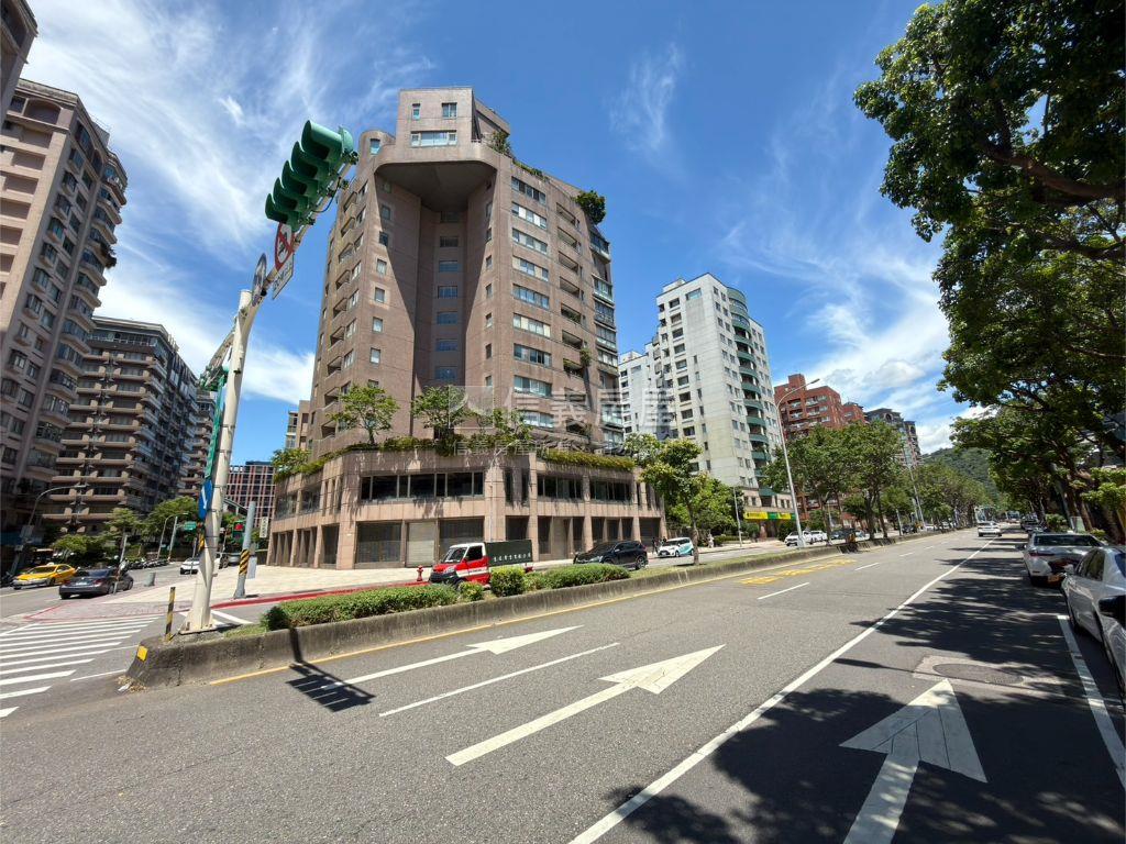 大直明水商用百坪傳家房屋室內格局與周邊環境
