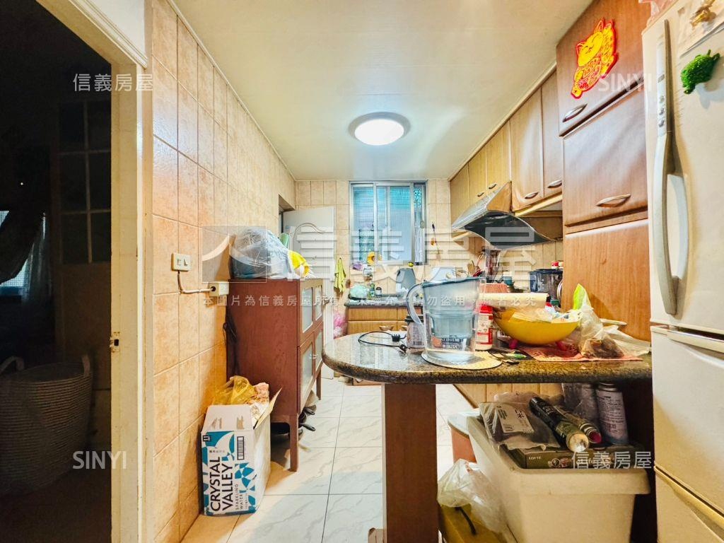 近秀朗國小美寓房屋室內格局與周邊環境