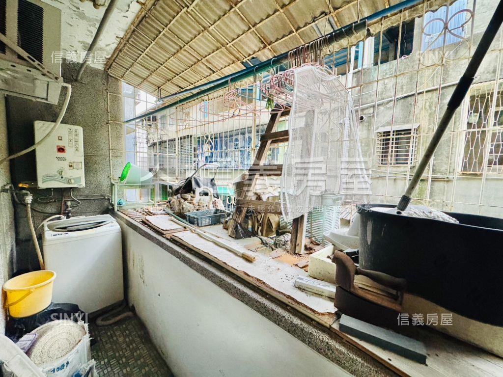 近秀朗國小美寓房屋室內格局與周邊環境