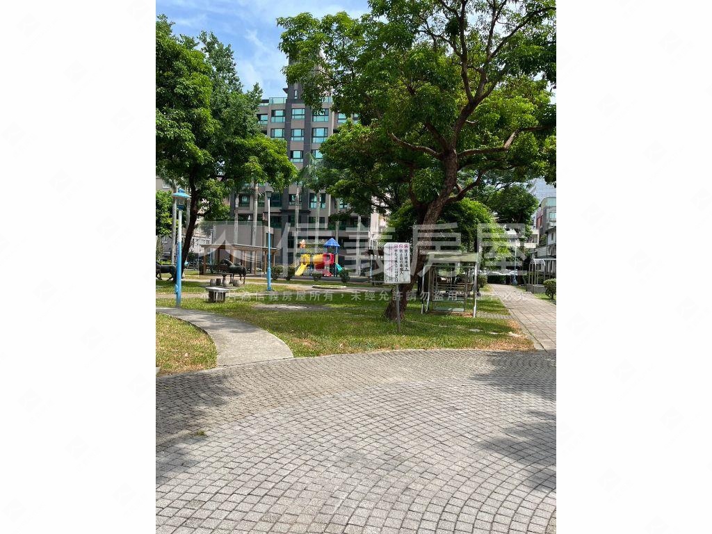 Ａ８復興苑面公園綠景兩房房屋室內格局與周邊環境
