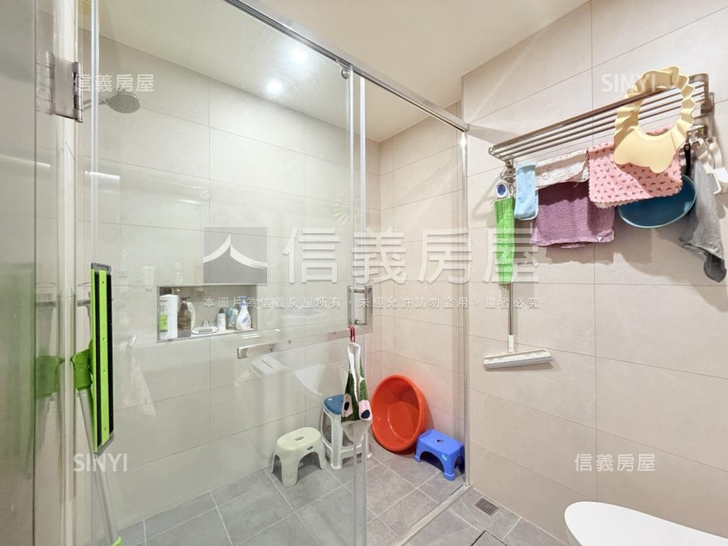 桃大泰極美裝３房車位房屋室內格局與周邊環境