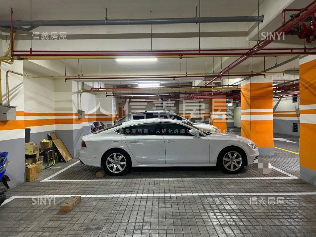 鄉林夏都邊間朝南Ｂ１平車房屋室內格局與周邊環境
