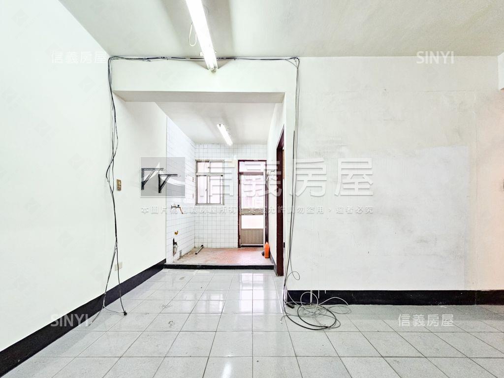 鶯歌麥當勞旁★美公寓房屋室內格局與周邊環境