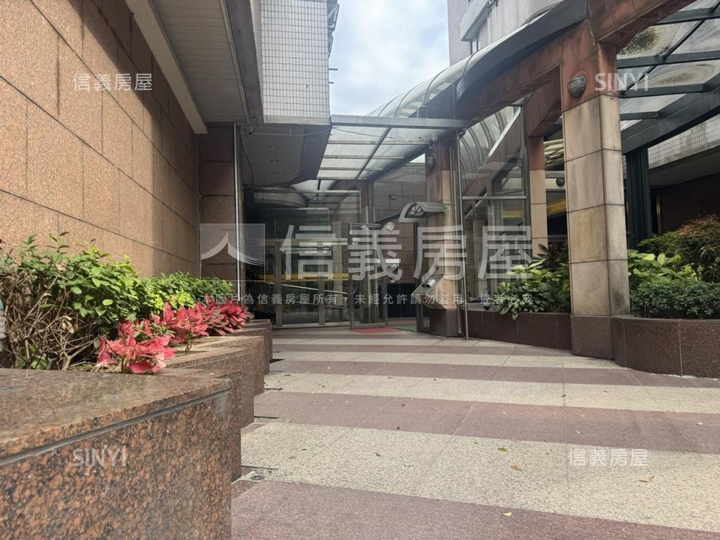 ★凱廈鋼骨稀有後棟景觀房屋室內格局與周邊環境