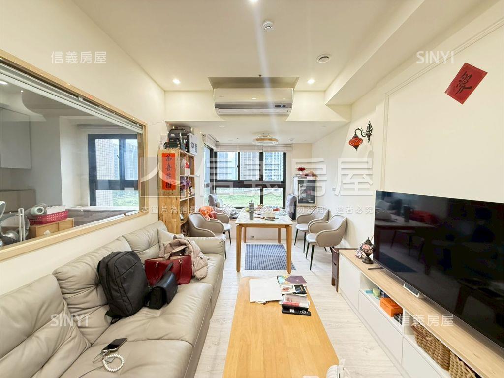 崁頂輕軌電梯三房平面車位房屋室內格局與周邊環境