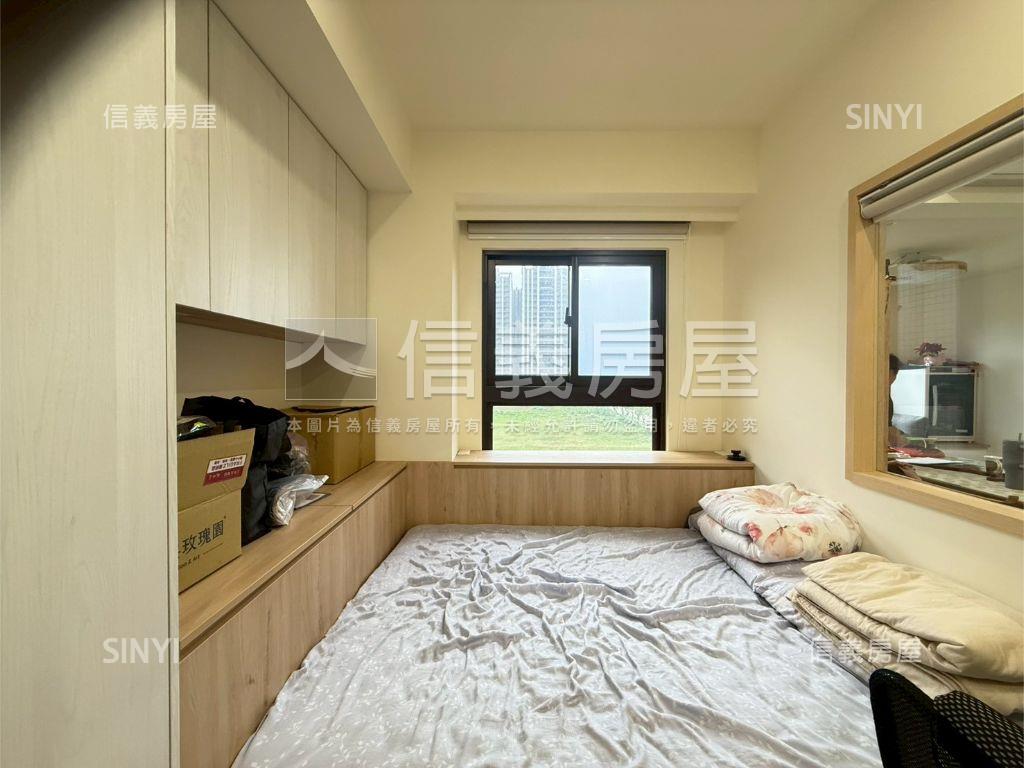 崁頂輕軌電梯三房平面車位房屋室內格局與周邊環境