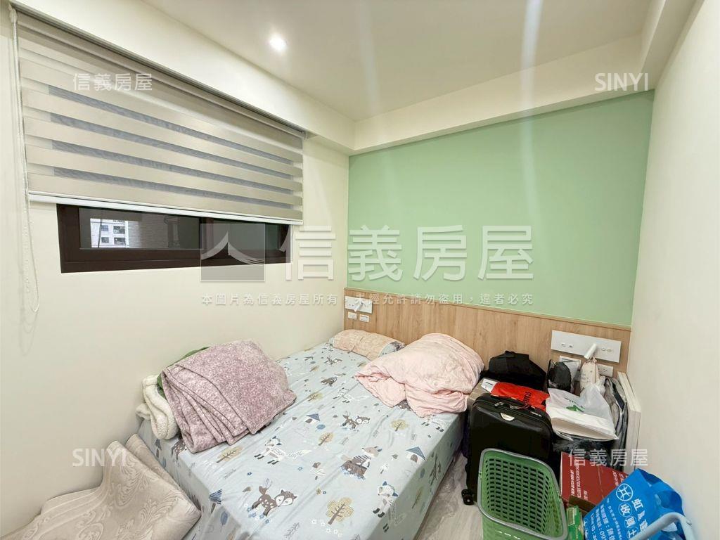 崁頂輕軌電梯三房平面車位房屋室內格局與周邊環境