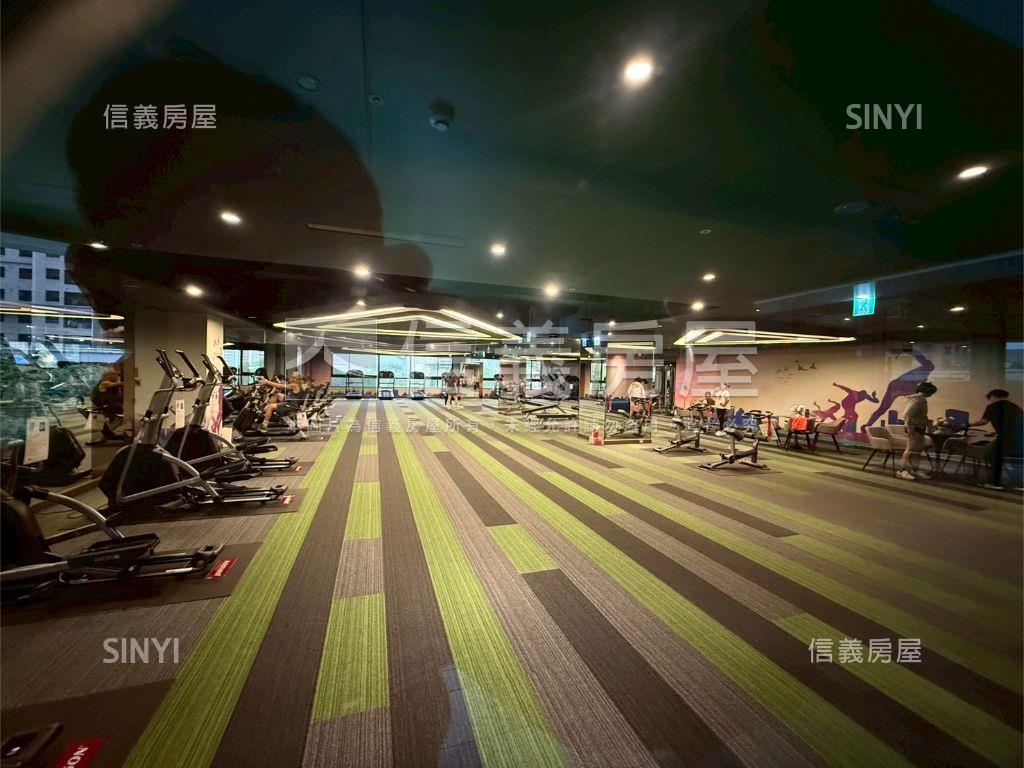 崁頂輕軌電梯三房平面車位房屋室內格局與周邊環境