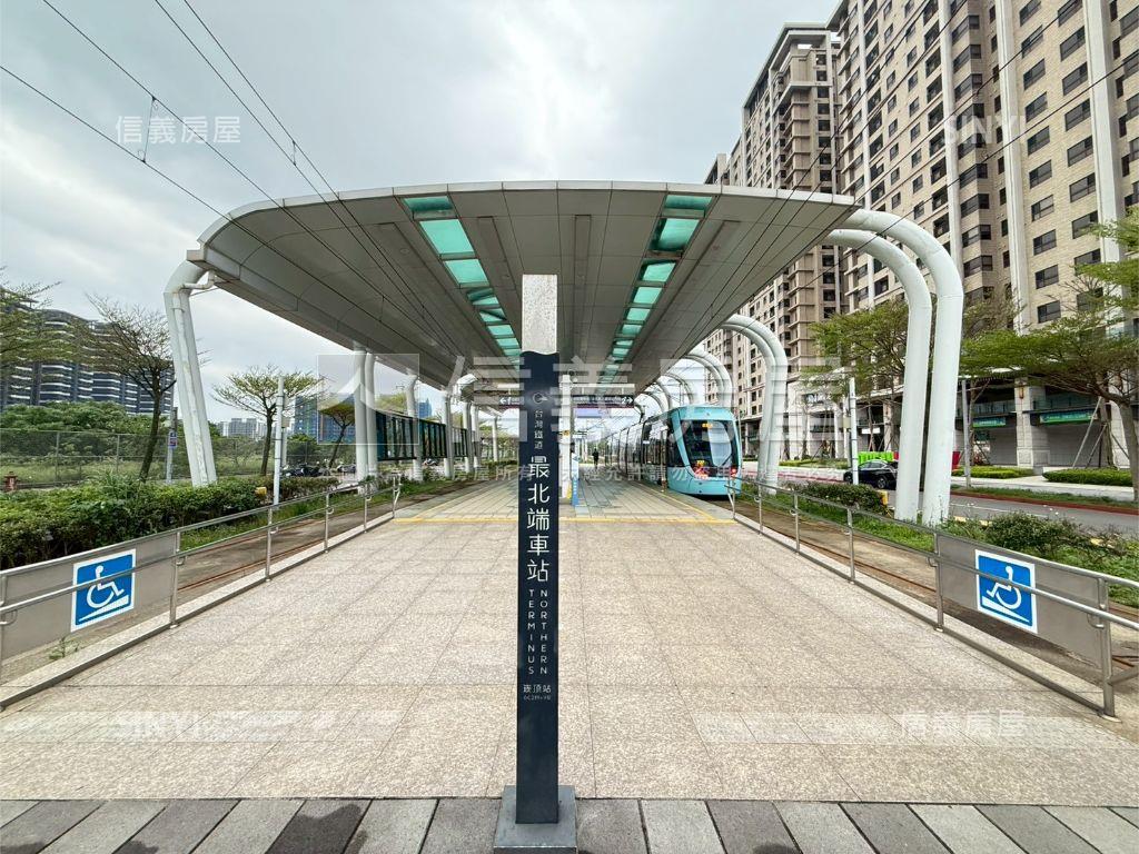 崁頂輕軌電梯三房平面車位房屋室內格局與周邊環境