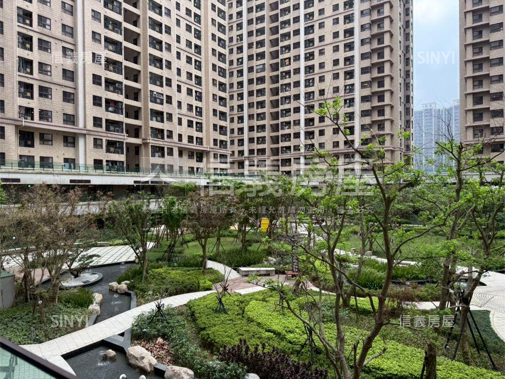 崁頂輕軌電梯三房平面車位房屋室內格局與周邊環境