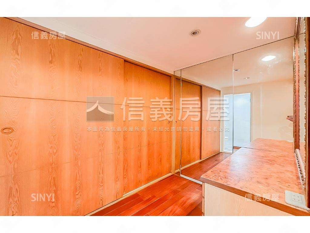 雷中慶園三代同堂合併戶房屋室內格局與周邊環境