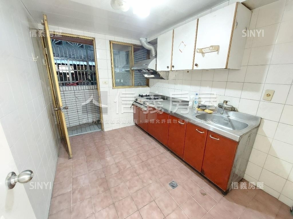 重慶學區書香園三房房屋室內格局與周邊環境