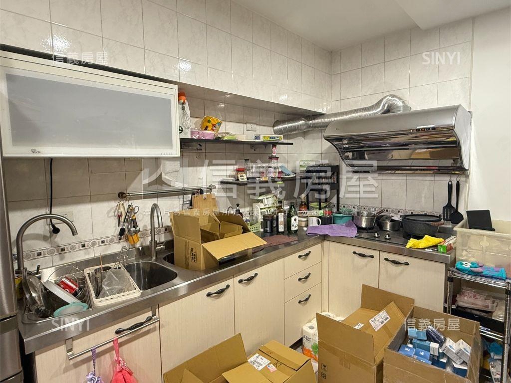 明倫ｘ裕誠夜市旁金店房屋室內格局與周邊環境
