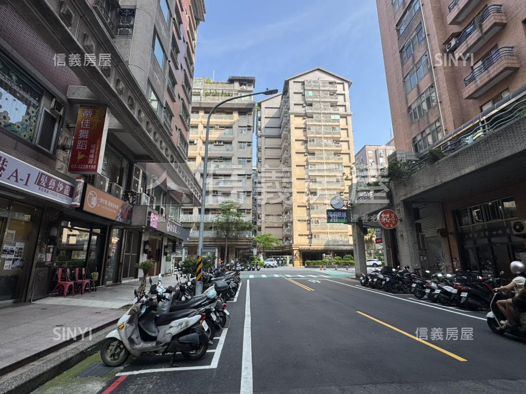 下南崁精華三角窗店面房屋室內格局與周邊環境