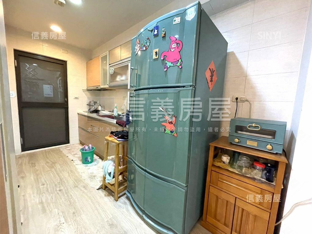 荷蘭海韻稀有釋出四房平車房屋室內格局與周邊環境