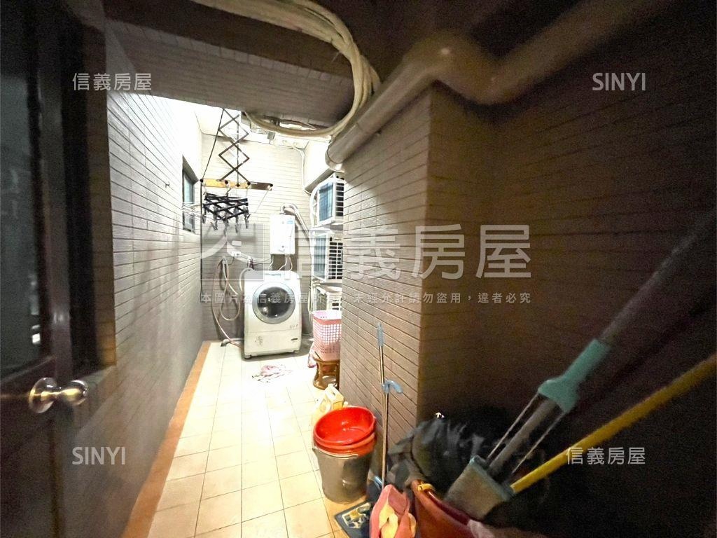 荷蘭海韻稀有釋出四房平車房屋室內格局與周邊環境
