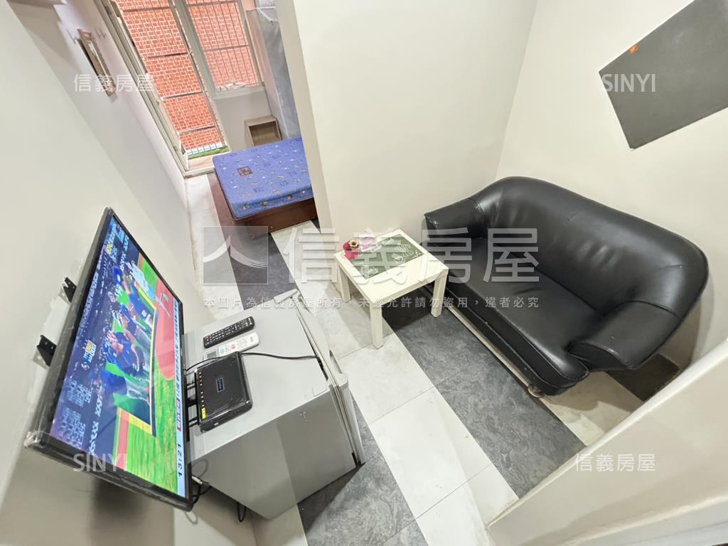 板新站收租聖品金雞母房屋室內格局與周邊環境