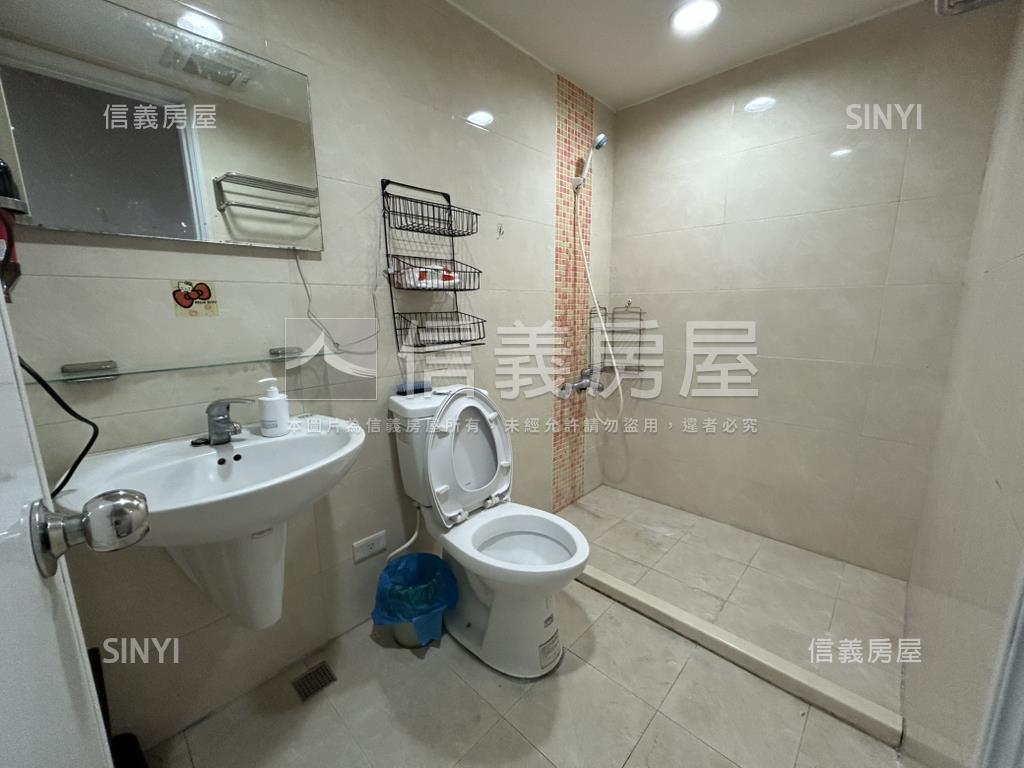 板新站收租聖品金雞母房屋室內格局與周邊環境