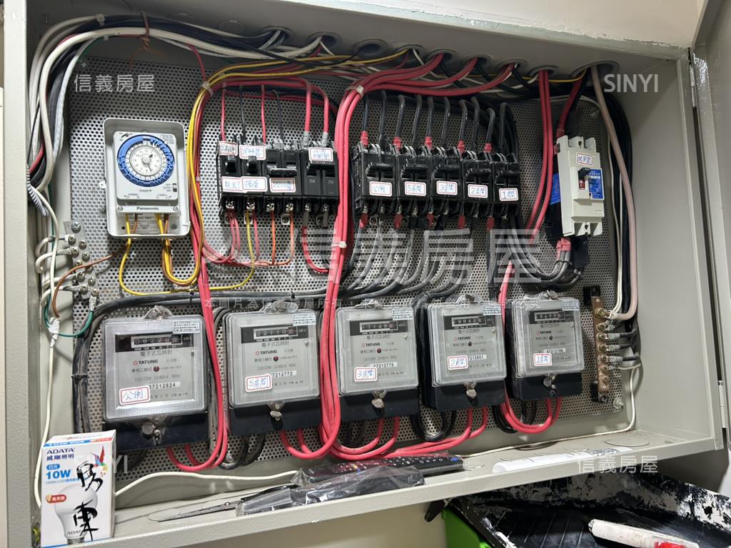 板新站收租聖品金雞母房屋室內格局與周邊環境