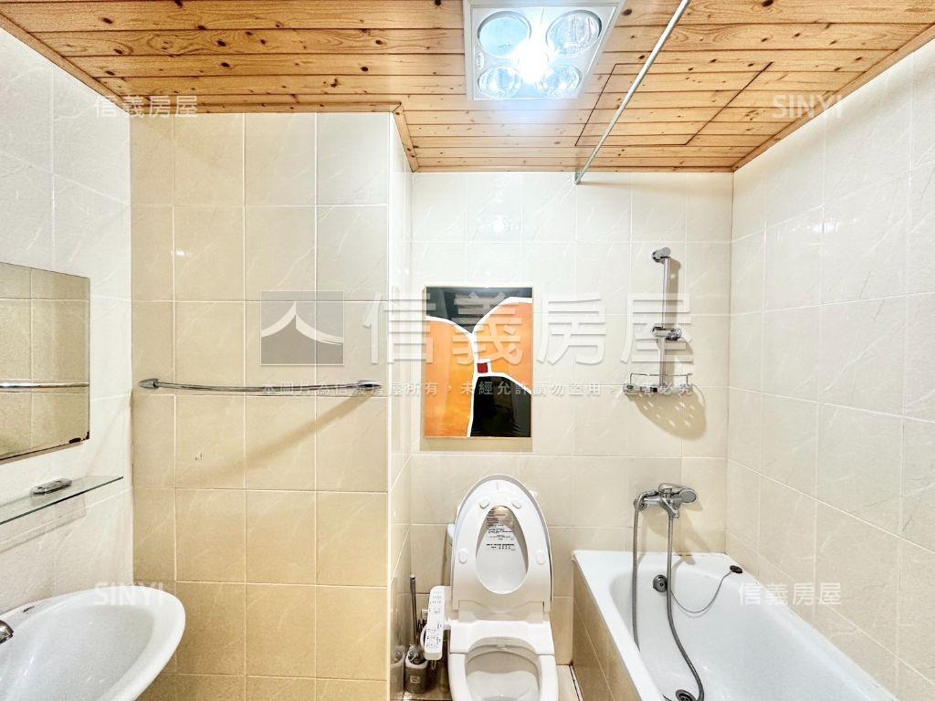 近海山站快樂花園三房車位房屋室內格局與周邊環境