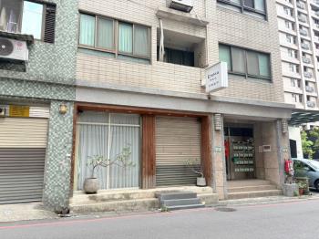 藝文低總價小資美店面