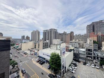 成功學區里仁唯美！