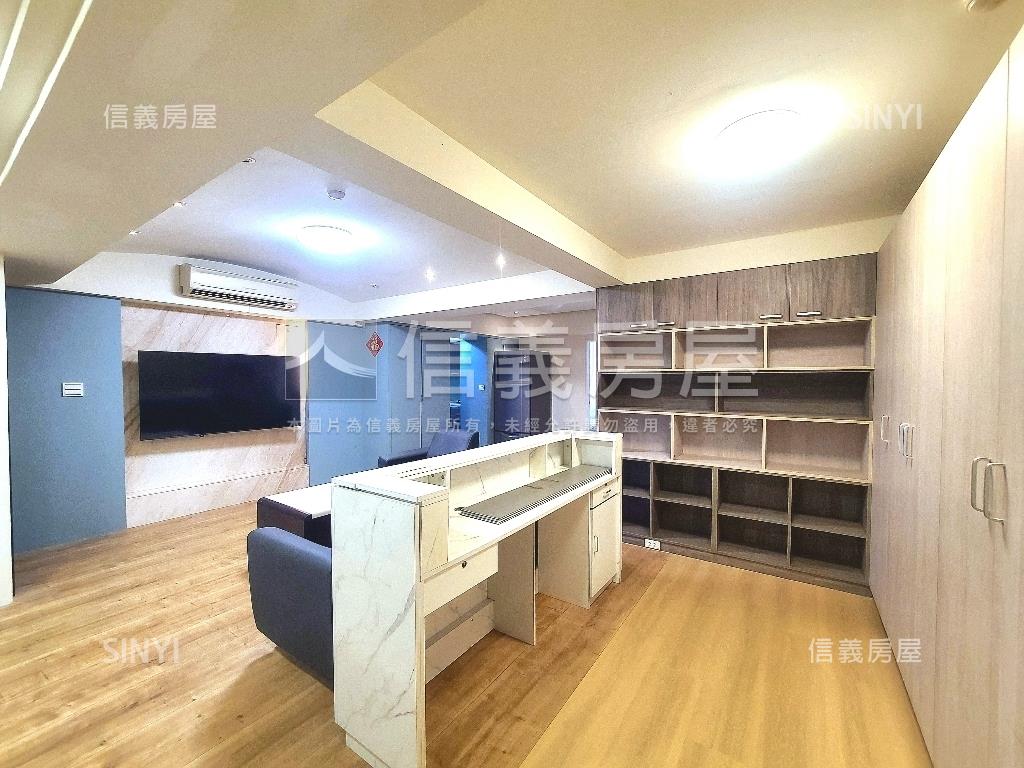 藝文中心經典３＋１車位房屋室內格局與周邊環境