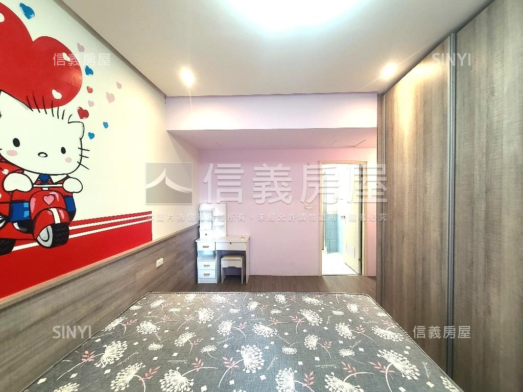 藝文中心經典３＋１車位房屋室內格局與周邊環境