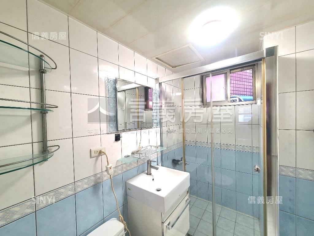 藝文中心經典３＋１車位房屋室內格局與周邊環境