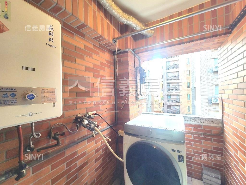 藝文中心經典３＋１車位房屋室內格局與周邊環境