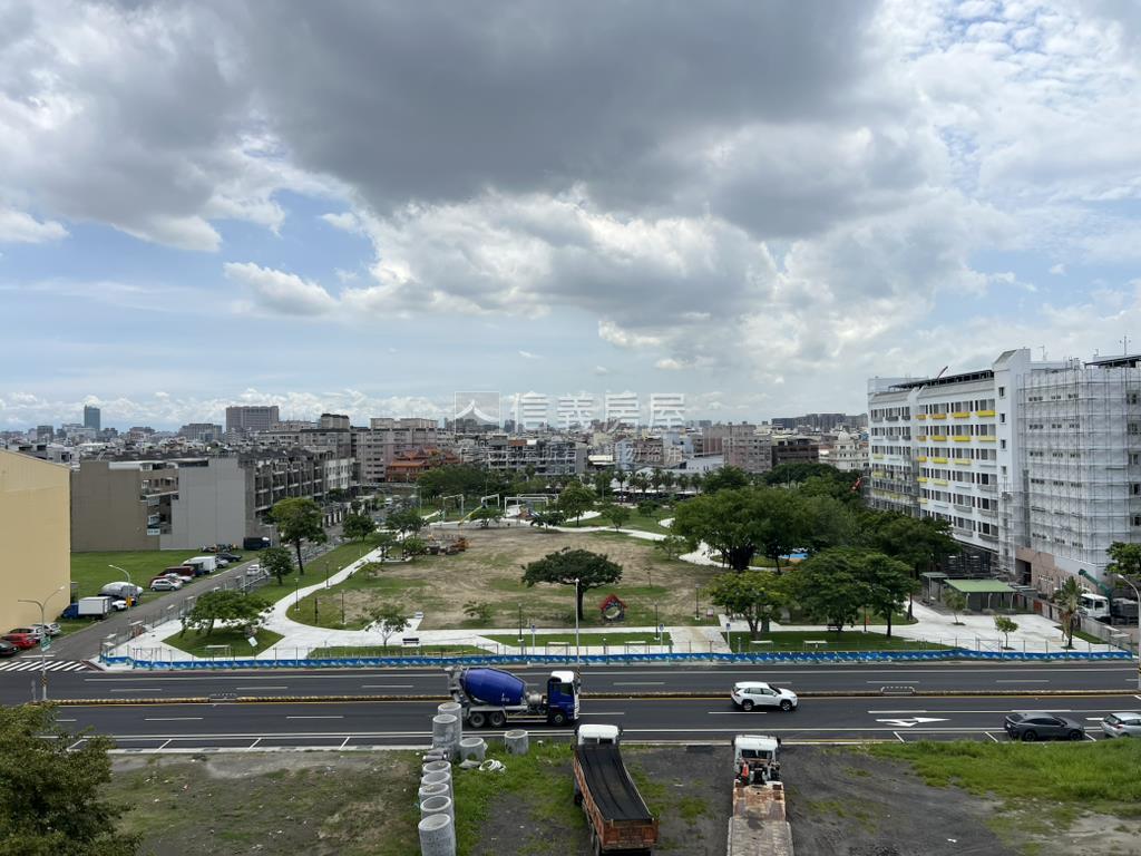 市政傳奇整新三房車位房屋室內格局與周邊環境