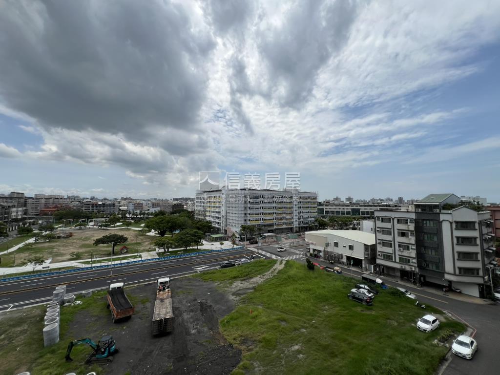 市政傳奇整新三房車位房屋室內格局與周邊環境