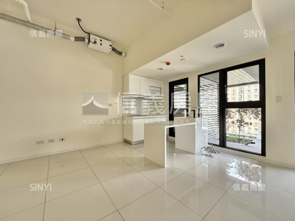 市政１號院面市政路美視野房屋室內格局與周邊環境