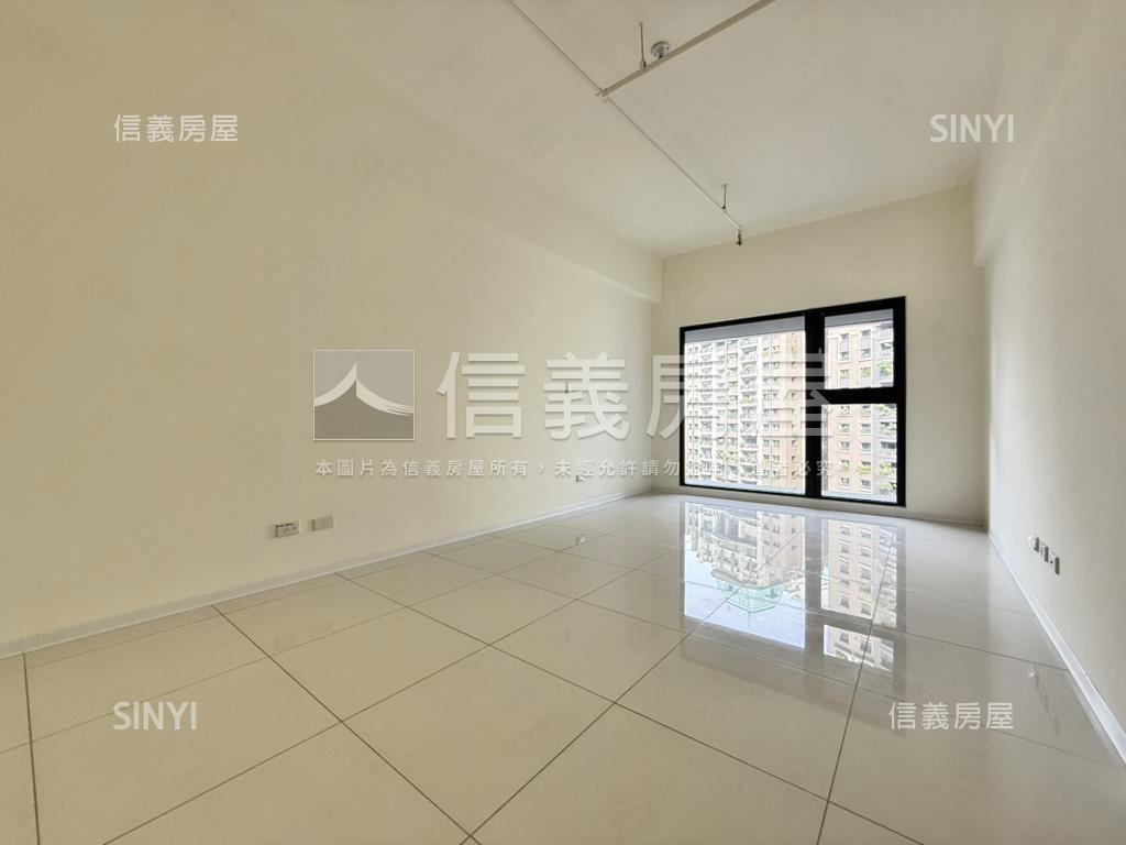 市政１號院面市政路美視野房屋室內格局與周邊環境