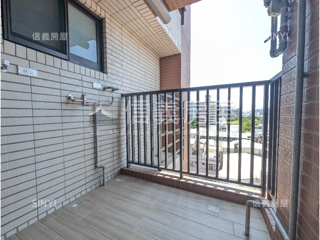 茵之伴８樓全新兩房兩衛房屋室內格局與周邊環境