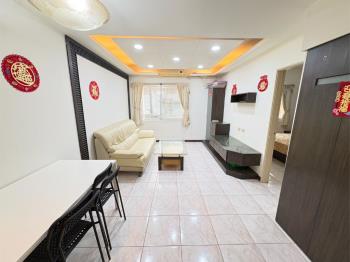 藝文稀有兩房車位