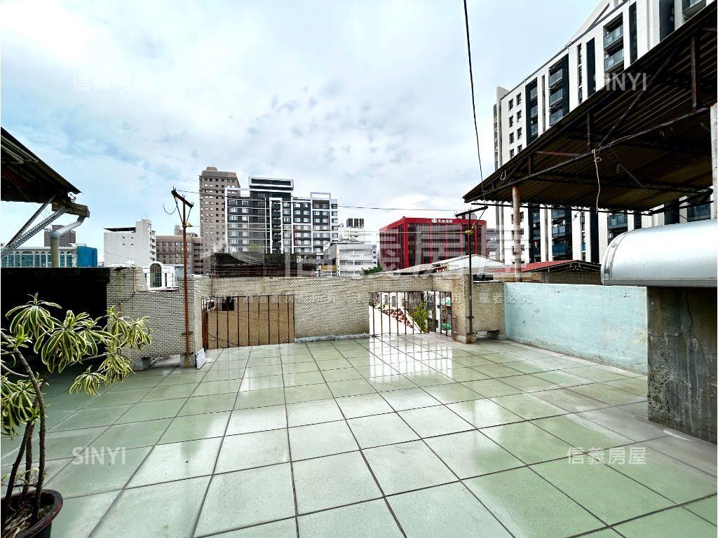 前金捷運站三面採光美寓房屋室內格局與周邊環境